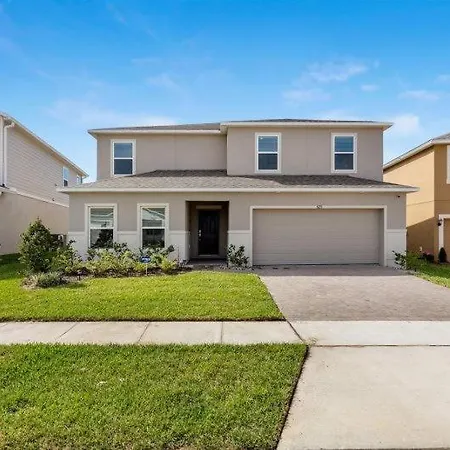 Stunning And Spacious 5 Bedroom Villa Near Disney